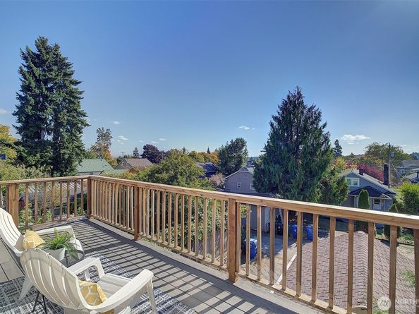 737 N 80th Street, Seattle WA 98103