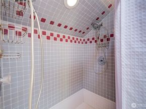 737 N 80th Street, Seattle WA 98103