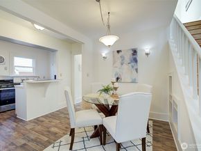 737 N 80th Street, Seattle WA 98103