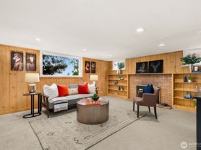 2631 38th Avenue W, Seattle WA 98199