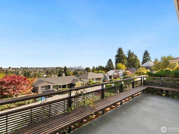 2631 38th Avenue W, Seattle WA 98199