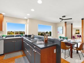 2631 38th Avenue W, Seattle WA 98199
