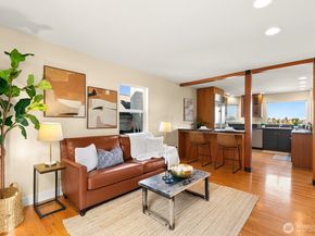 2631 38th Avenue W, Seattle WA 98199