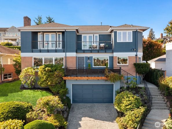 2631 38th Avenue W, Seattle WA 98199