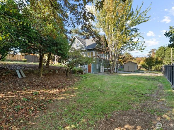 9615 57th Avenue S, Seattle WA 98118