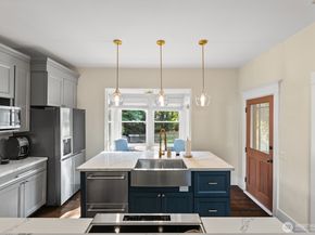 9615 57th Avenue S, Seattle WA 98118