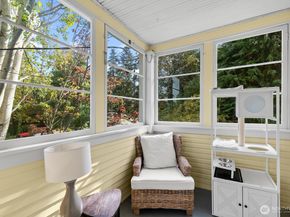 9615 57th Avenue S, Seattle WA 98118