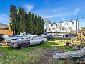 9237 18th Avenue SW, Seattle WA 98106