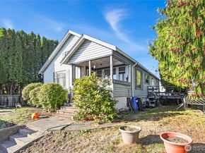 9237 18th Avenue SW, Seattle WA 98106