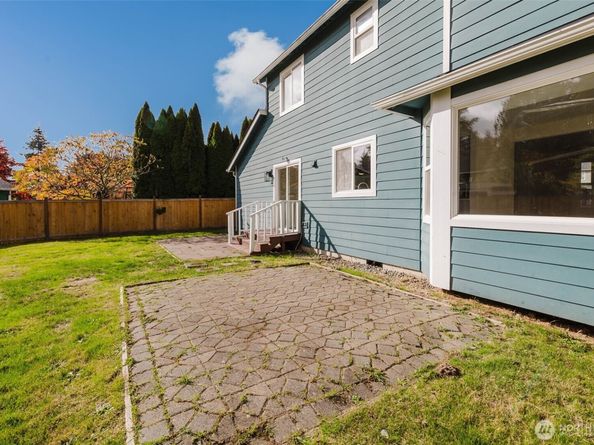 19546 23rd Avenue NE, Poulsbo WA 98370