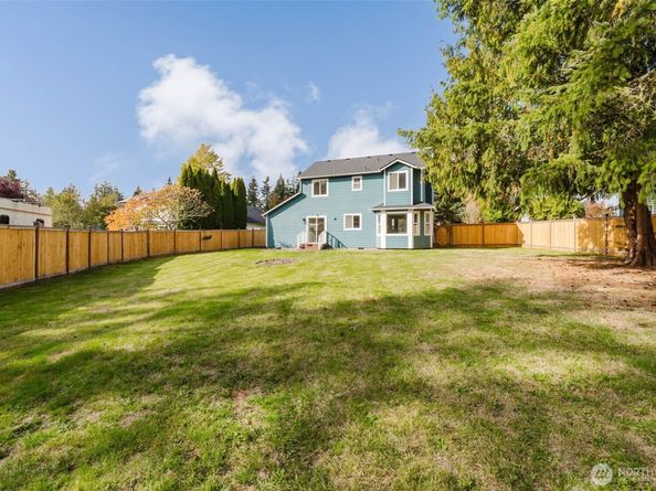 19546 23rd Avenue NE, Poulsbo WA 98370