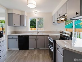 19546 23rd Avenue NE, Poulsbo WA 98370