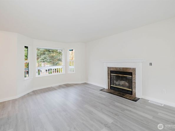 19546 23rd Avenue NE, Poulsbo WA 98370