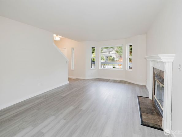 19546 23rd Avenue NE, Poulsbo WA 98370