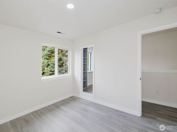 19546 23rd Avenue NE, Poulsbo WA 98370