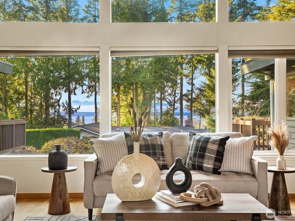 7469 174th Street SW, Edmonds WA 98026