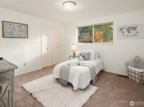 7469 174th Street SW, Edmonds WA 98026