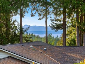 7469 174th Street SW, Edmonds WA 98026