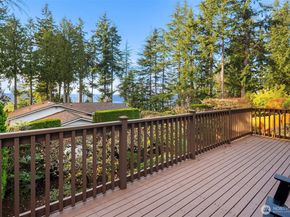 7469 174th Street SW, Edmonds WA 98026