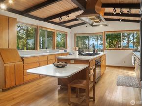 7469 174th Street SW, Edmonds WA 98026