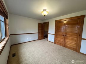 5012 112th Avenue NE, Kirkland WA 98033