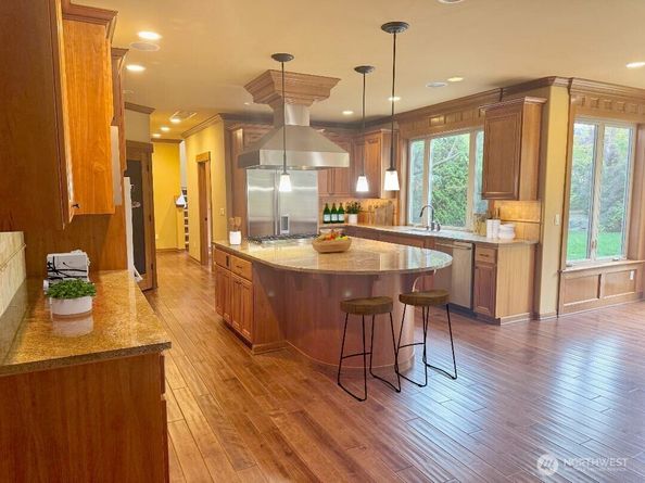 5012 112th Avenue NE, Kirkland WA 98033
