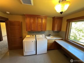 5012 112th Avenue NE, Kirkland WA 98033