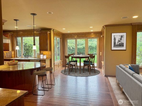 5012 112th Avenue NE, Kirkland WA 98033