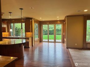 5012 112th Avenue NE, Kirkland WA 98033