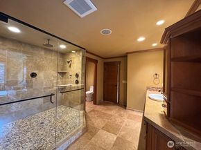 5012 112th Avenue NE, Kirkland WA 98033