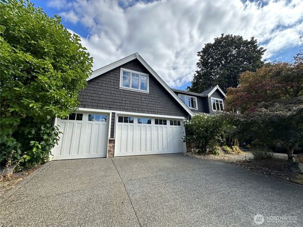 5012 112th Avenue NE, Kirkland WA 98033