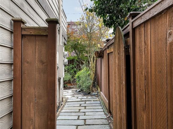 2625 NW 58th Street A, Seattle WA 98107
