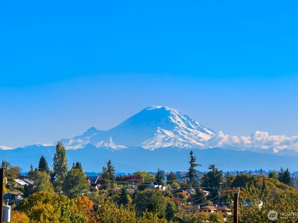 716 23rd Avenue S B, Seattle WA 98144