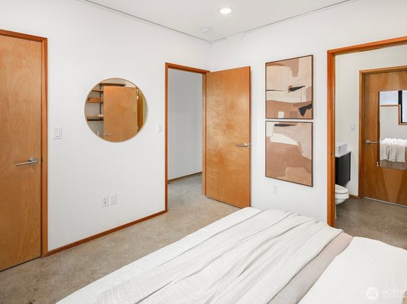 716 23rd Avenue S B, Seattle WA 98144