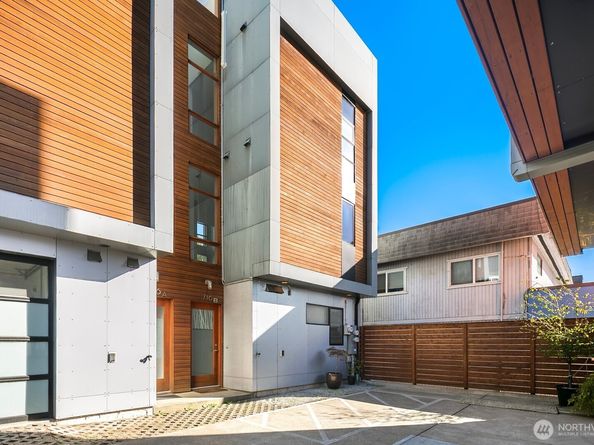 716 23rd Avenue S B, Seattle WA 98144