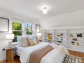 917 Broadway E, Seattle WA 98102