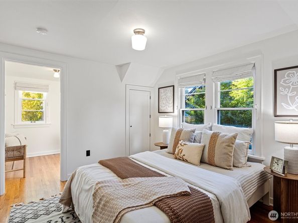 917 Broadway E, Seattle WA 98102