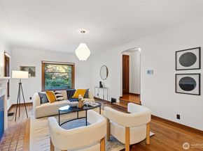 917 Broadway E, Seattle WA 98102