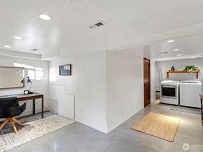 917 Broadway E, Seattle WA 98102