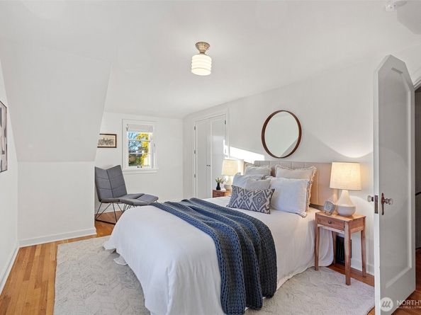 917 Broadway E, Seattle WA 98102