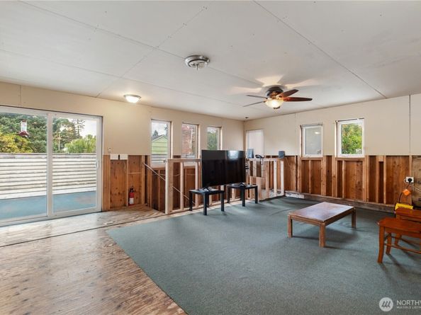 2306 S 128th Street, Burien WA 98168