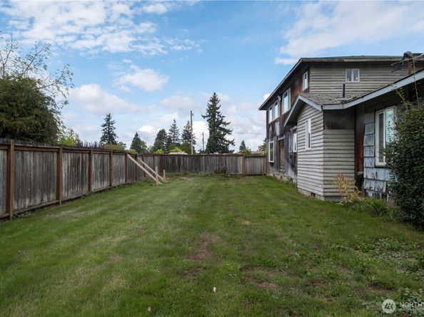 2306 S 128th Street, Burien WA 98168