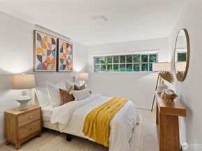 1820 W Magnolia Way W, Seattle WA 98199