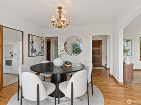 1820 W Magnolia Way W, Seattle WA 98199