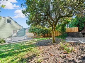 3021 37th Avenue SW, Seattle WA 98126