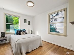 3021 37th Avenue SW, Seattle WA 98126