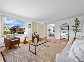 3021 37th Avenue SW, Seattle WA 98126