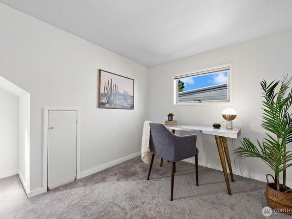 3021 37th Avenue SW, Seattle WA 98126