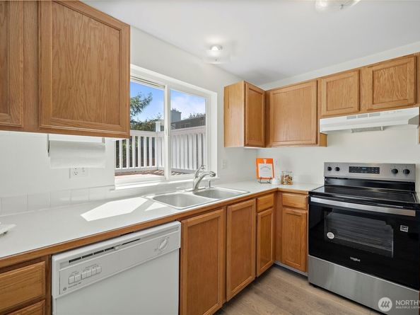 2609 SW Holden Street, Seattle WA 98126