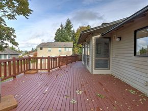 11409 SE May Creek Park Drive, Newcastle WA 98056